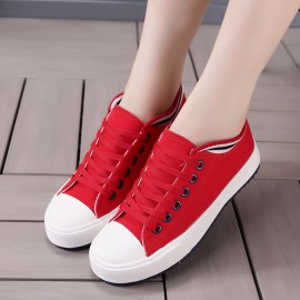 New Style Color-block Shoes. The Upper Is Comfortable and Breathable. The Wavy Edges Add a Retro Texture. The Thick-soled Design Provides Invisible Height Increase and a Soft, Elastic Foot Feel. Suitable for Daily Commuting and Casual Outings.